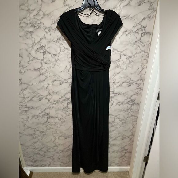 La Femme Ruched Jersey Column Gown - Picture 3 of 9